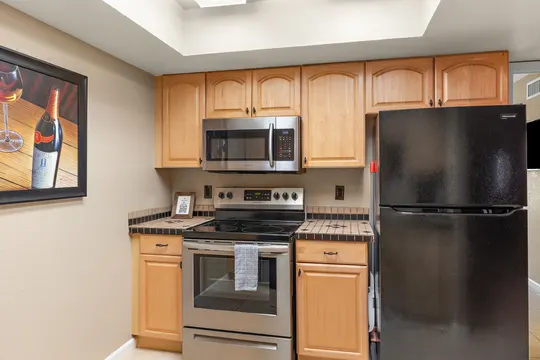 Old Town Lofts, Unit 1 — kitchen