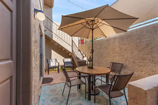 Old Town Lofts, Unit 1 — entrance or private patio
